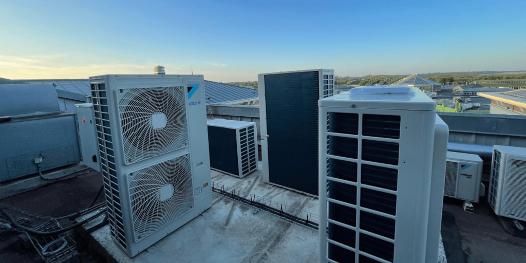 ModernClim entreprise d'installation de climatisation pour professionnels
